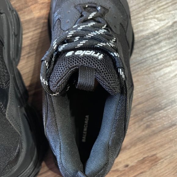 Balenciaga Triple S MEN SOLD - Picture 5 of 8